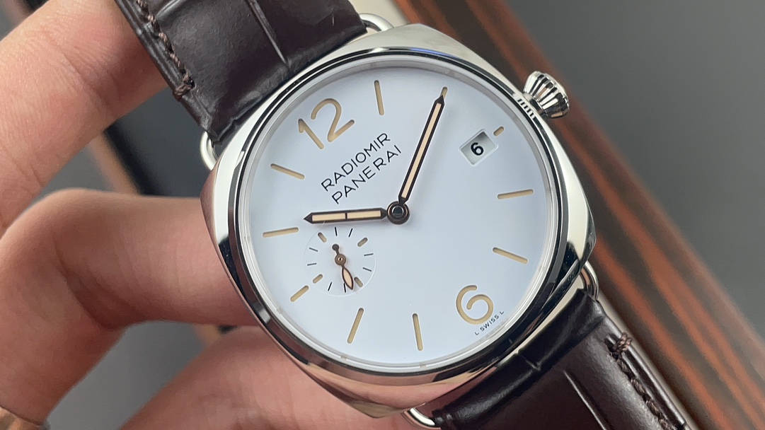 Panerai Panerai1292 40 mm P9000 movement