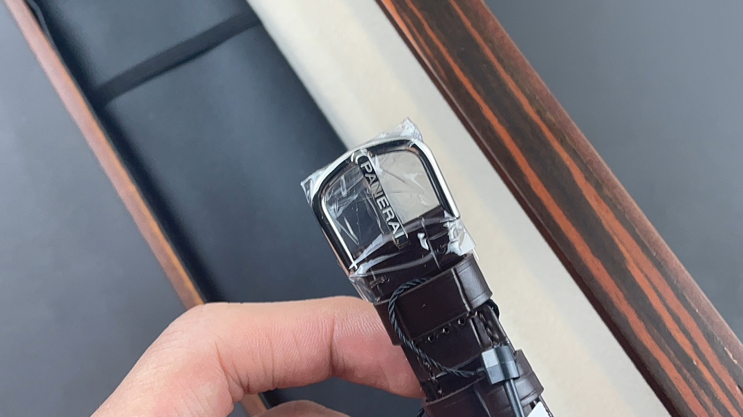 Panerai Panerai1292 40 mm P9000 movement