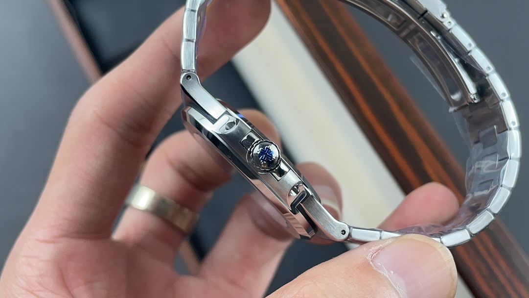 Patek Philippe 5711 40 mm 324 movement Ppf--