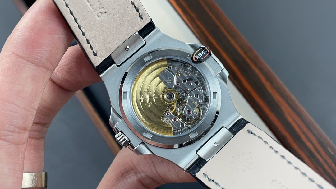 Patek Philippe 5711 40 mm 324 Wy3k-- 1