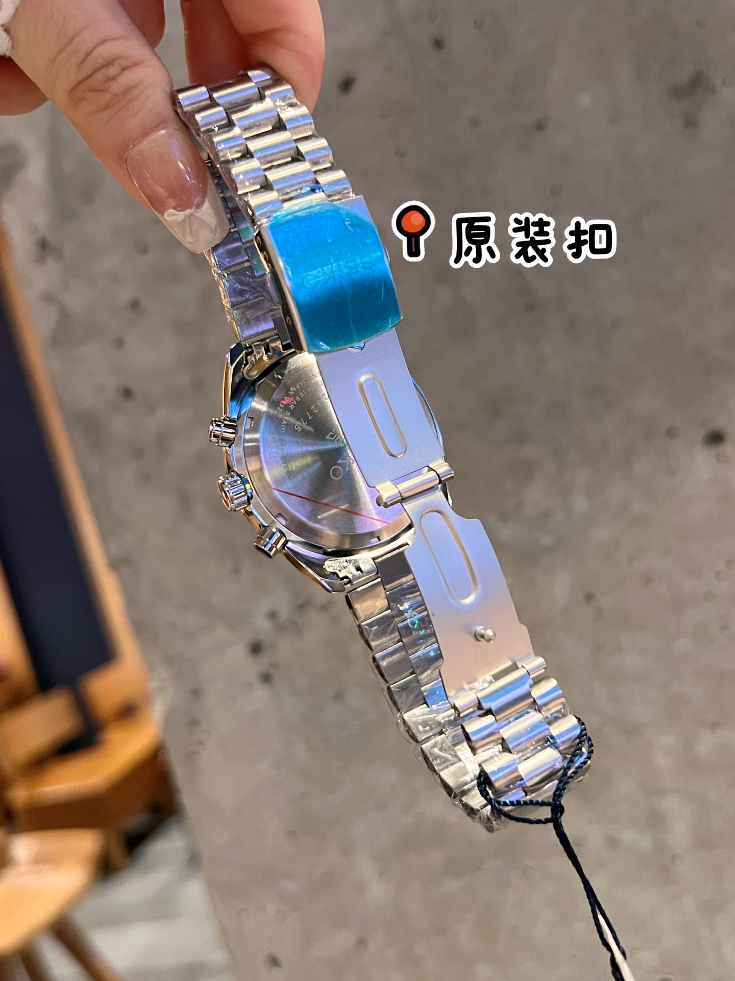 105 SEIKO Hardlex Crystal Powered by original 6-hand quartz movement.Diameter 40.6 mm Solid Case Back 316 Stainless Steel Case Rubber Strap with Butterfly Deployant Clasp Minimalist & Stylish Elegant Lifestyle!_11