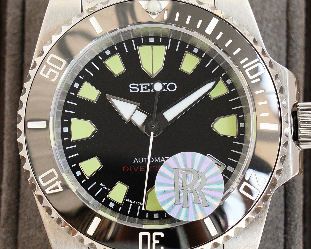 550 R Factory Edition SEIKO Latest Men's Watch Super Luminous Powered by NH35 Automatic Mechanical Movement Modern Dial Design 316L Stainless Steel Case Ceramic Bezel Sapphire Crystal With 316L Stainless Steel Bracelet Business Casual Style Elegant & Refi