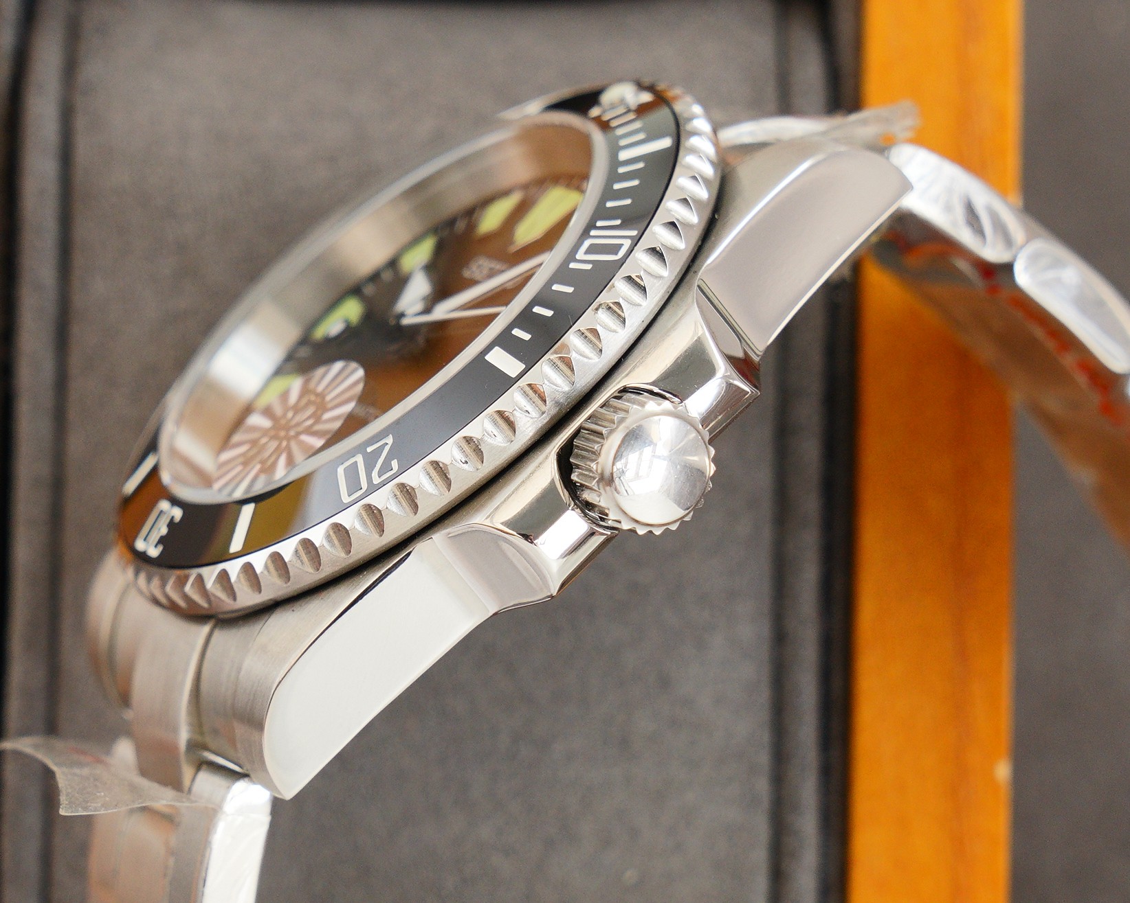 550 R Factory Edition SEIKO Latest Men's Watch Super Luminous Powered by NH35 Automatic Mechanical Movement Modern Dial Design 316L Stainless Steel Case Ceramic Bezel Sapphire Crystal With 316L Stainless Steel Bracelet Business Casual Style Elegant & Refi