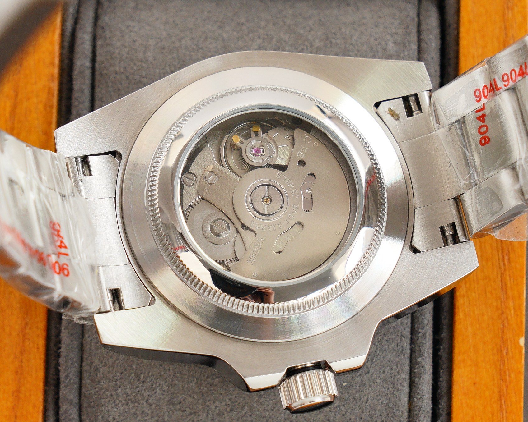 550 R Factory Edition SEIKO Latest Men's Watch Super Luminous Powered by NH35 Automatic Mechanical Movement Modern Dial Design 316L Stainless Steel Case Ceramic Bezel Sapphire Crystal With 316L Stainless Steel Bracelet Business Casual Style Elegant & Refi
