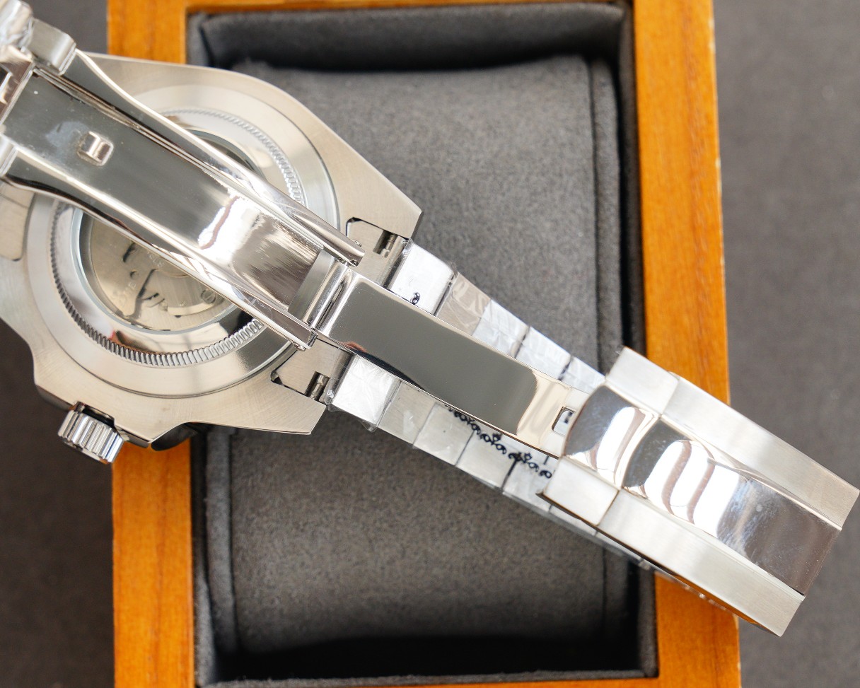 550 R Factory Edition SEIKO Latest Men's Watch Super Luminous Powered by NH35 Automatic Mechanical Movement Modern Dial Design 316L Stainless Steel Case Ceramic Bezel Sapphire Crystal With 316L Stainless Steel Bracelet Business Casual Style Elegant & Refi