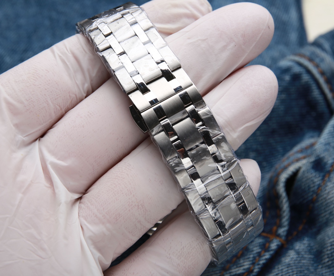 P 580.SEIKO SRPC79J1. 4R35 Diameter 40.6 mm Thickness 11.6mm Exhibition Case Back 316 Stainless Steel Case 30 Minimalist & Stylish Elegant Lifestyle! JH