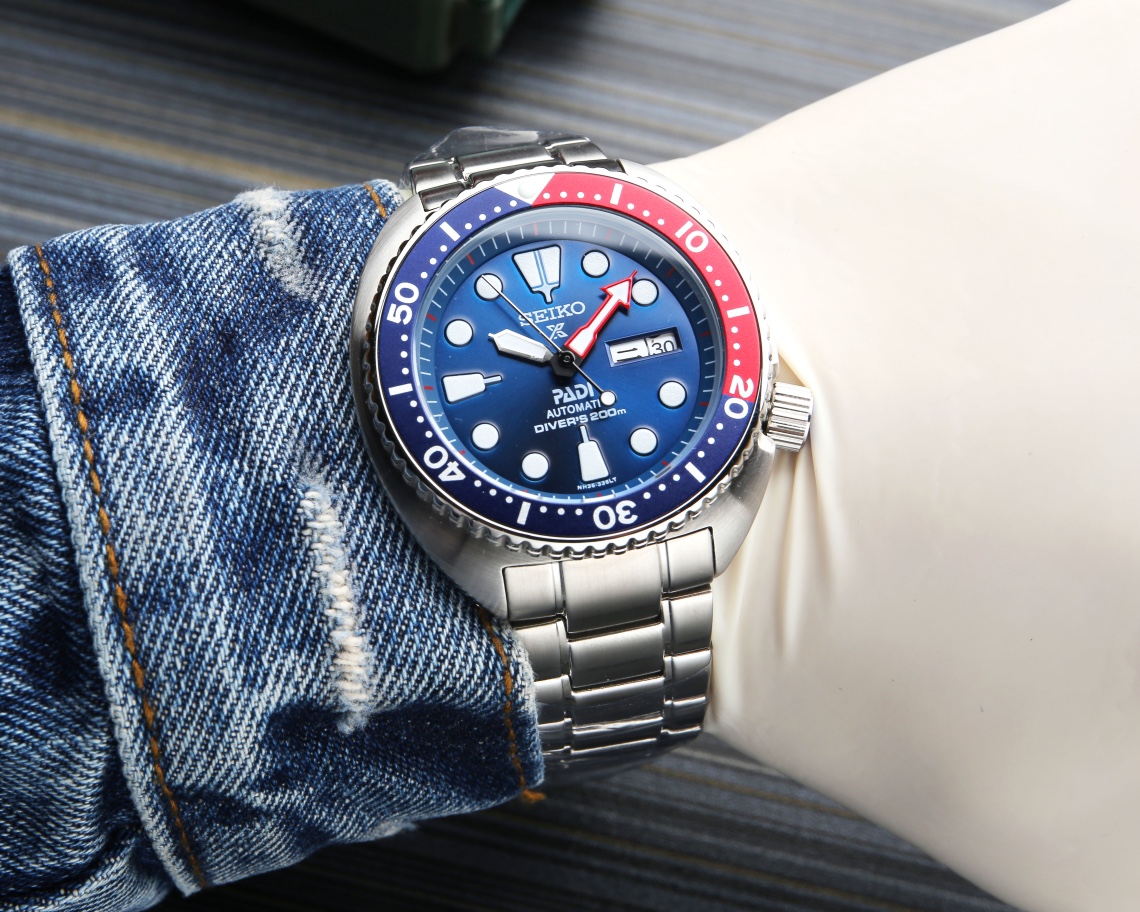P 550.SEIKO Super Luminous 7S36 Modern Dial Design 316 316l Business Casual Style Elegant & Refined Size: Diameter43mmThickness 12mm JH