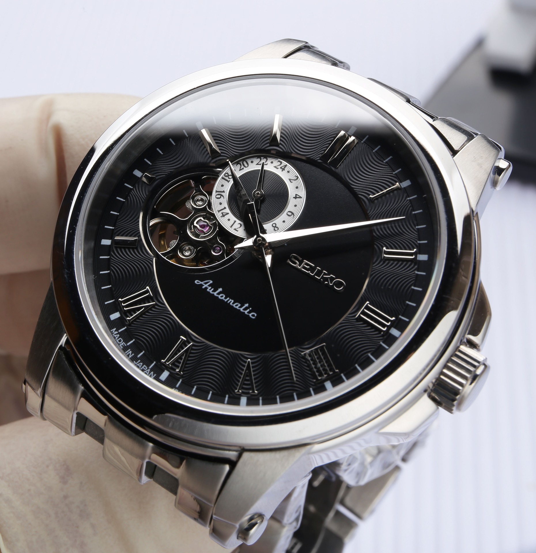 P 570.SEIKO Super Luminous 7S36 Modern Dial Design 316 316l Business Casual Style Elegant & Refined Size: Diameter43mmThickness 12mm_58