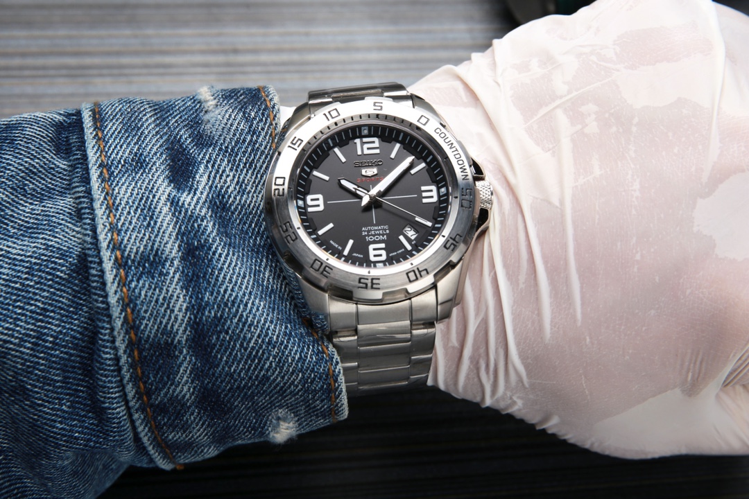 P 600. SEIKO PROSPEX Diameter 43.3 Thickness 13.0 300 JH _110