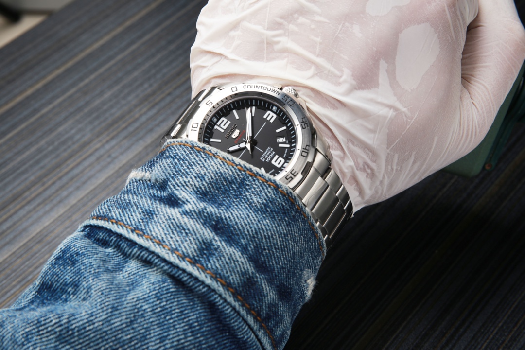 P 600. SEIKO PROSPEX Diameter 43.3 Thickness 13.0 300 JH _110