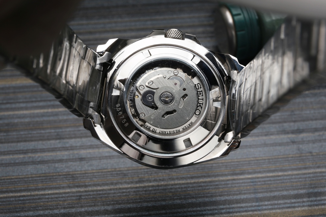 P 600. SEIKO PROSPEX Diameter 43.3 Thickness 13.0 300 JH _110