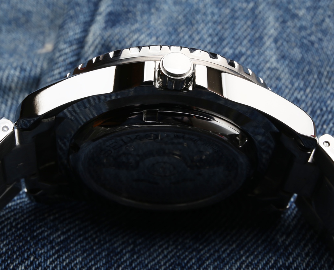 P 600. SEIKO PROSPEX Diameter 43.3 Thickness 13.0 300 JH _147