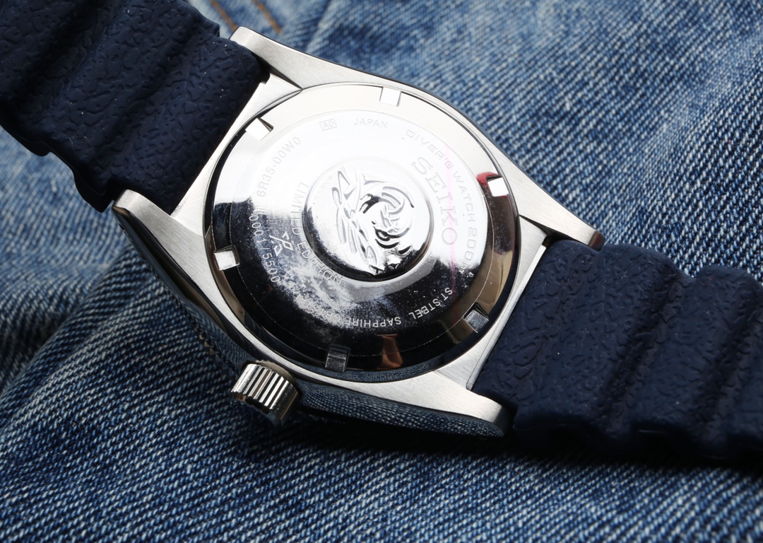 P 600. SEIKO PROSPEX Diameter 43.3 Thickness 13.0 300 JH _149