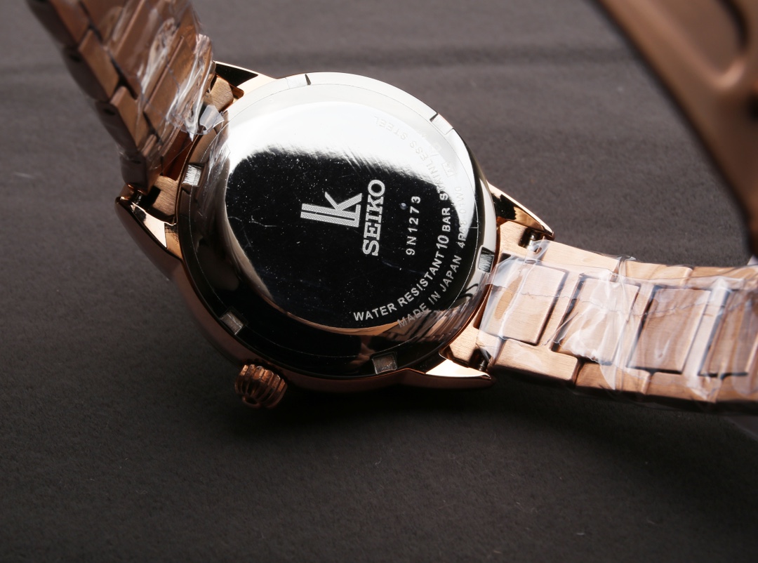 540. SEIKO PROSPEX Diameter 43.3 Thickness 13.0 300 JH