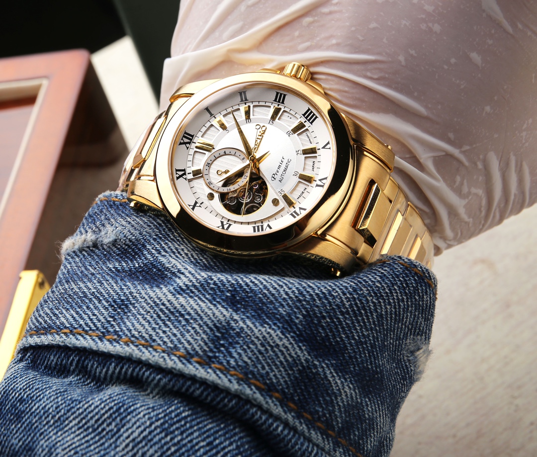 660. 20. SEIKO SSA79-J1 300 4R38 Size: 33.9510.32mm. . 9 JH