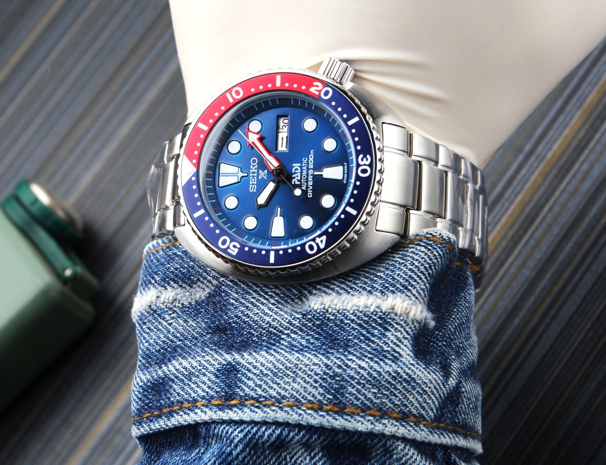 p600. 20SEIKO 4R35 Diameter 40.6 mm Thickness 11.6mm Exhibition Case Back 316 Stainless Steel Case 30 Minimalist & Stylish Elegant Lifestyle! JH _124
