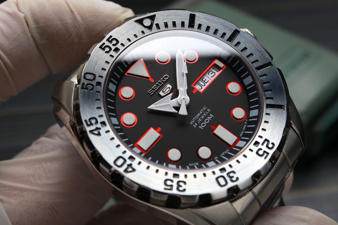 p600. 20SEIKO 4R35 Diameter 40.6 mm Thickness 11.6mm Exhibition Case Back 316 Stainless Steel Case 30 Minimalist & Stylish Elegant Lifestyle! JH _127