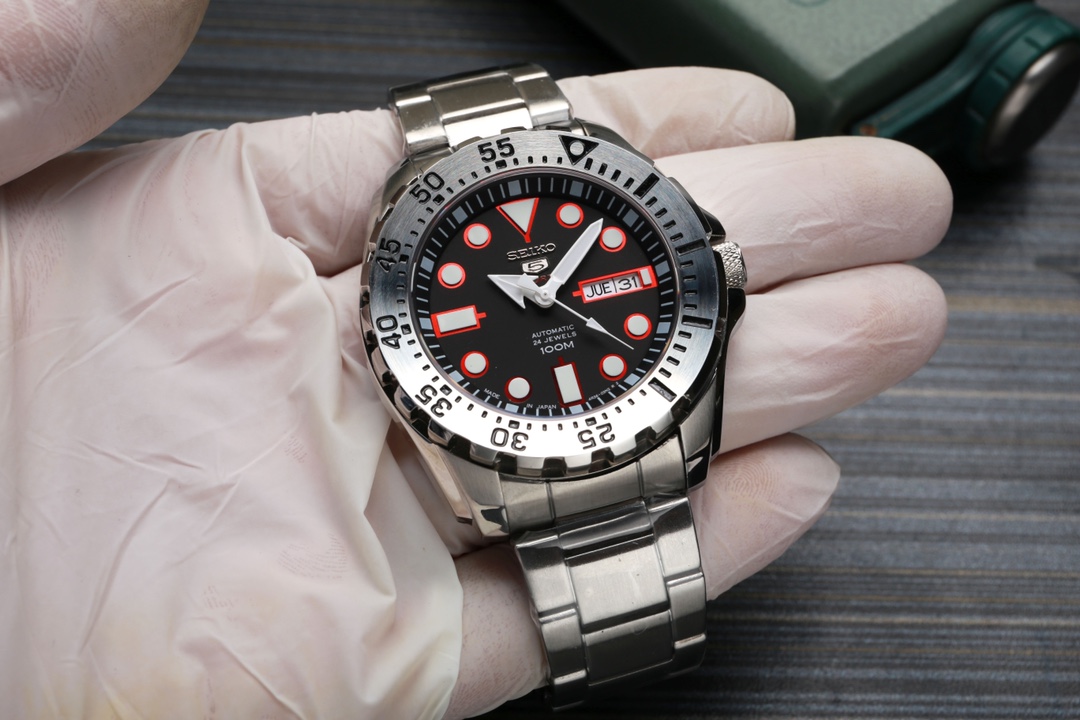 p600. 20SEIKO 4R35 Diameter 40.6 mm Thickness 11.6mm Exhibition Case Back 316 Stainless Steel Case 30 Minimalist & Stylish Elegant Lifestyle! JH _127