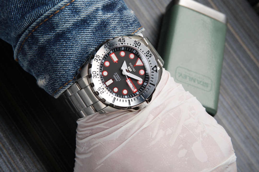 p600. 20SEIKO 4R35 Diameter 40.6 mm Thickness 11.6mm Exhibition Case Back 316 Stainless Steel Case 30 Minimalist & Stylish Elegant Lifestyle! JH _127