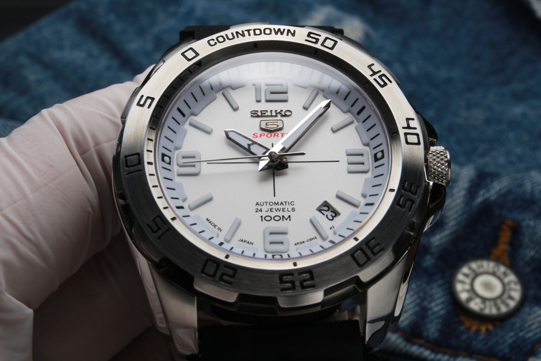 p600. 20SEIKO 4R35 Diameter 40.6 mm Thickness 11.6mm Exhibition Case Back 316 Stainless Steel Case 30 Minimalist & Stylish Elegant Lifestyle! JH _129