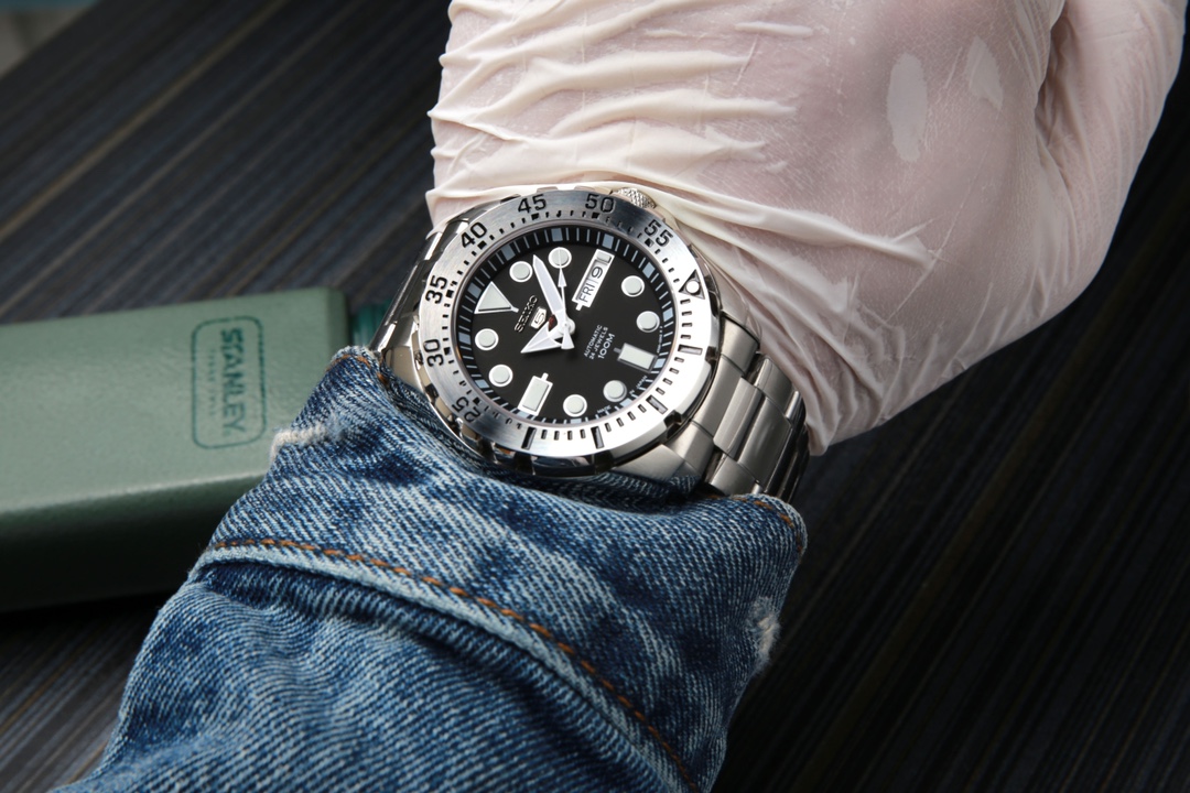 p600. 20SEIKO 4R35 Diameter 40.6 mm Thickness 11.6mm Exhibition Case Back 316 Stainless Steel Case 30 Minimalist & Stylish Elegant Lifestyle! JH _130