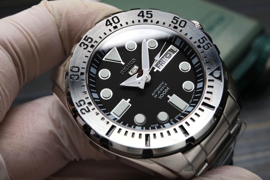 p600. 20SEIKO 4R35 Diameter 40.6 mm Thickness 11.6mm Exhibition Case Back 316 Stainless Steel Case 30 Minimalist & Stylish Elegant Lifestyle! JH _130