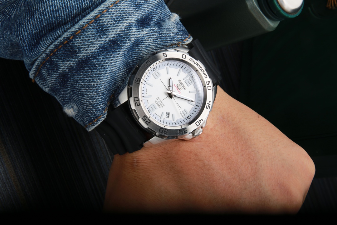 SEIKO Super Luminous 7S36 Modern Dial Design 316 316l Business Casual Style Elegant & Refined Size: Diameter43mmThickness 12mm JH