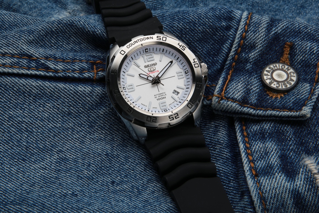 SEIKO Super Luminous 7S36 Modern Dial Design 316 316l Business Casual Style Elegant & Refined Size: Diameter43mmThickness 12mm JH