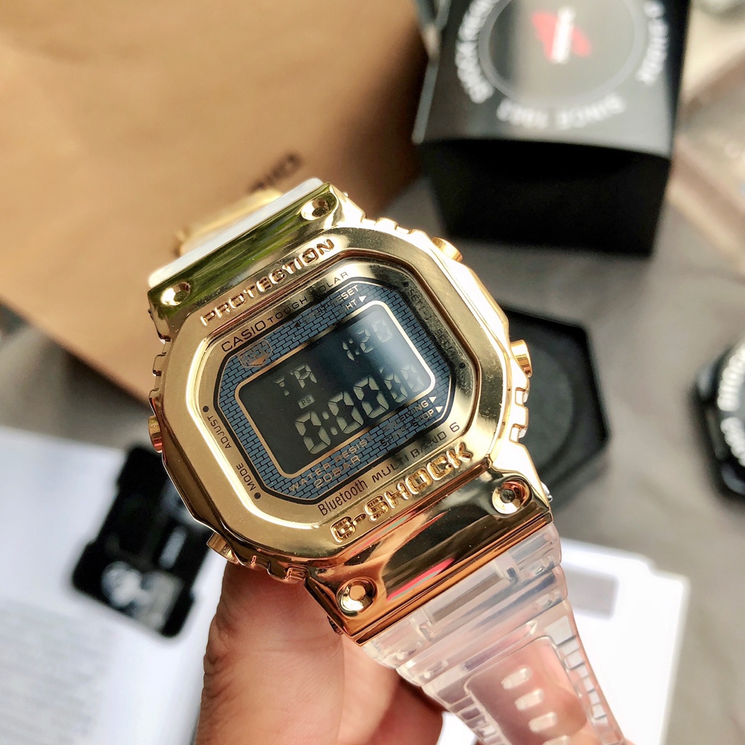 CASIO G-SHOCK GM-5600 Shock Resistant Multifunction Digital Analog Watch 49*43*13.5mm