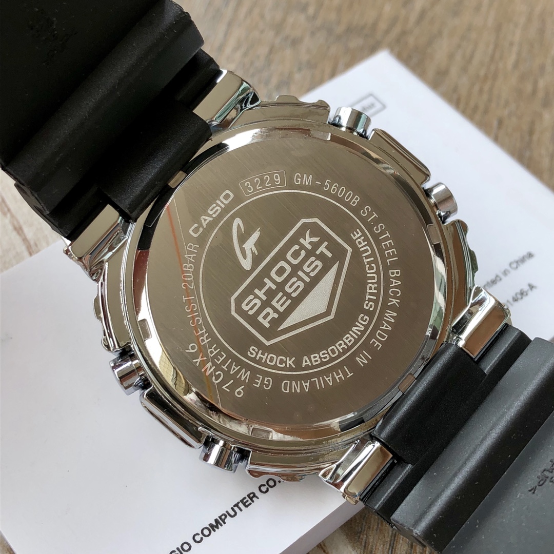 CASIO G-SHOCK GM-5600 Shock Resistant Multifunction Digital Analog Watch 49*43*13.5mm