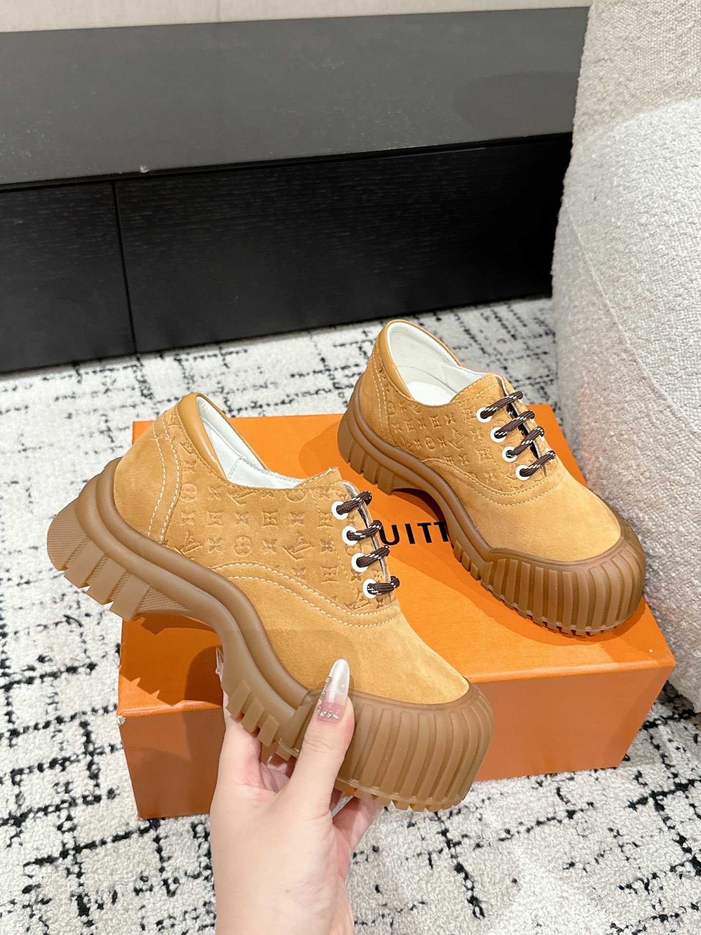 Louis Vuitton Basic Shoes L-s