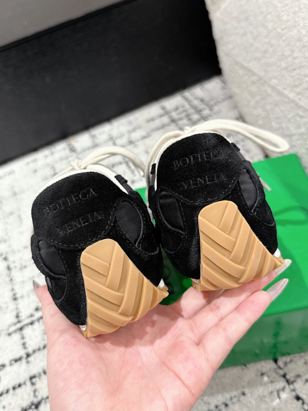 Bottega Veneta Male Sneakers Breathable S