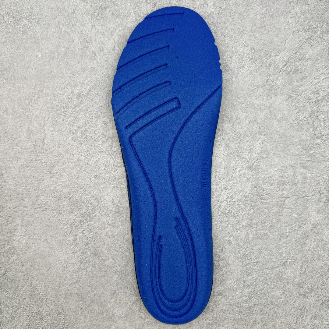 Running Shoes