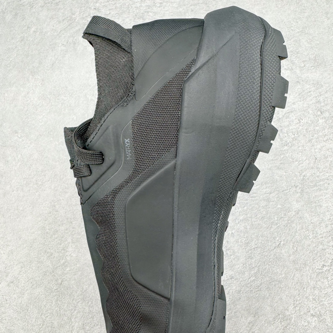 Running Shoes