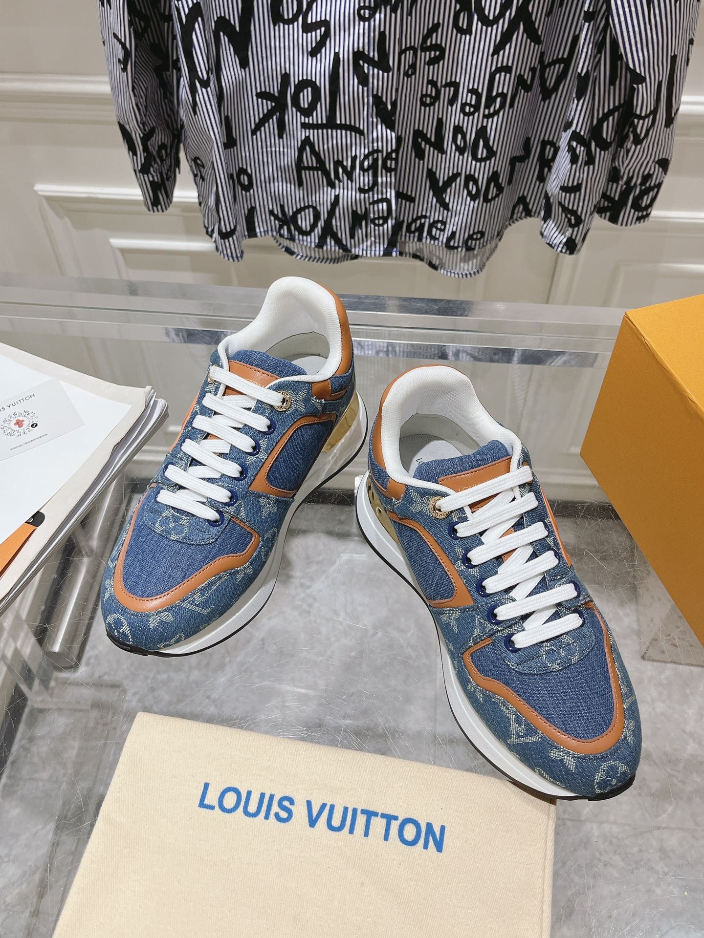 Louis Vuitton Couple Sneakers M-l-s
