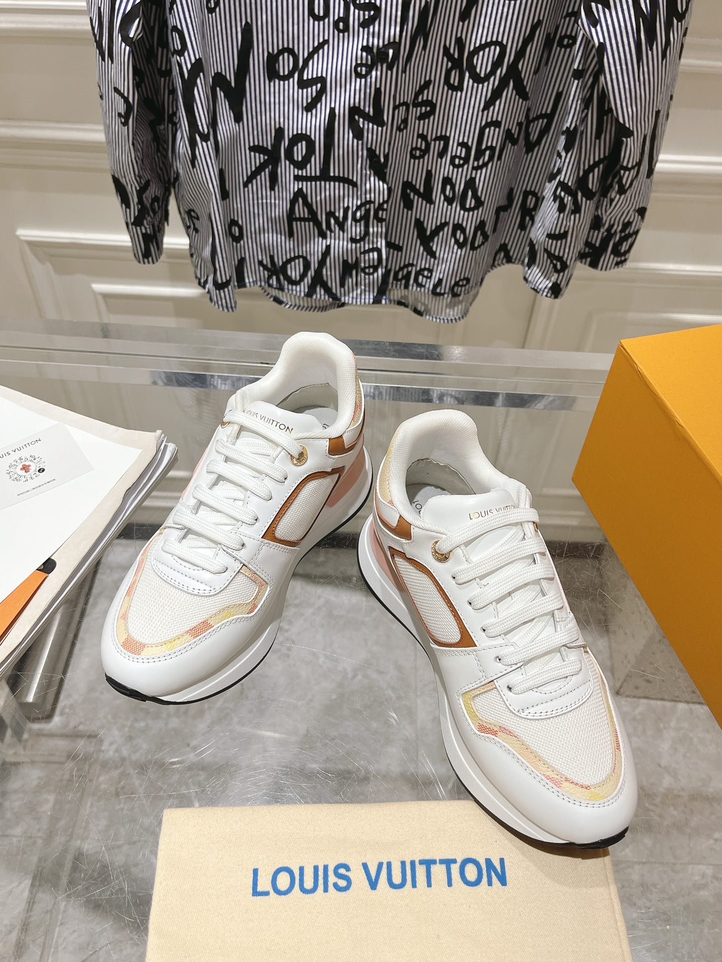 Louis Vuitton Couple Sneakers M-l-s