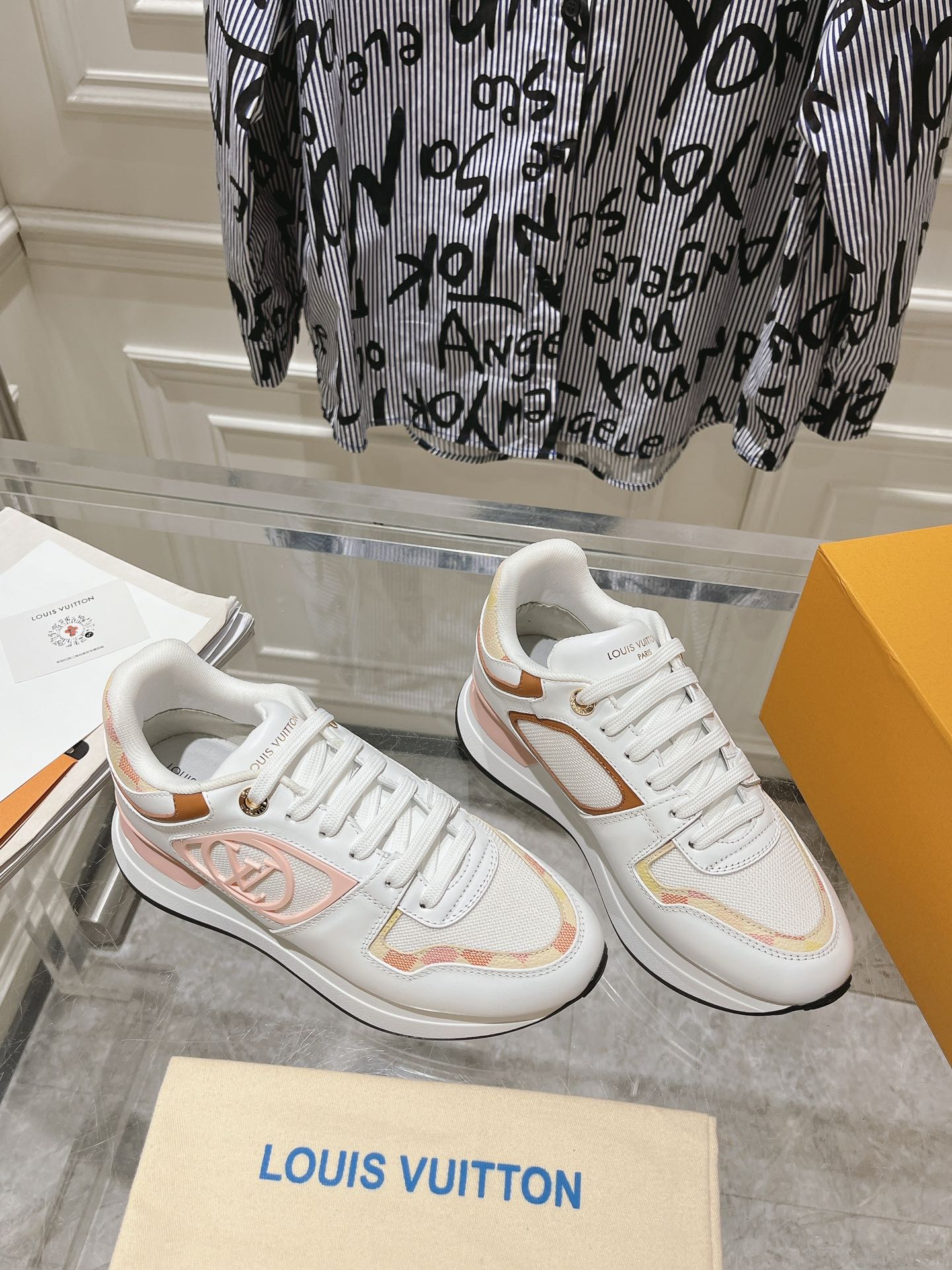 Louis Vuitton Couple Sneakers M-l-s