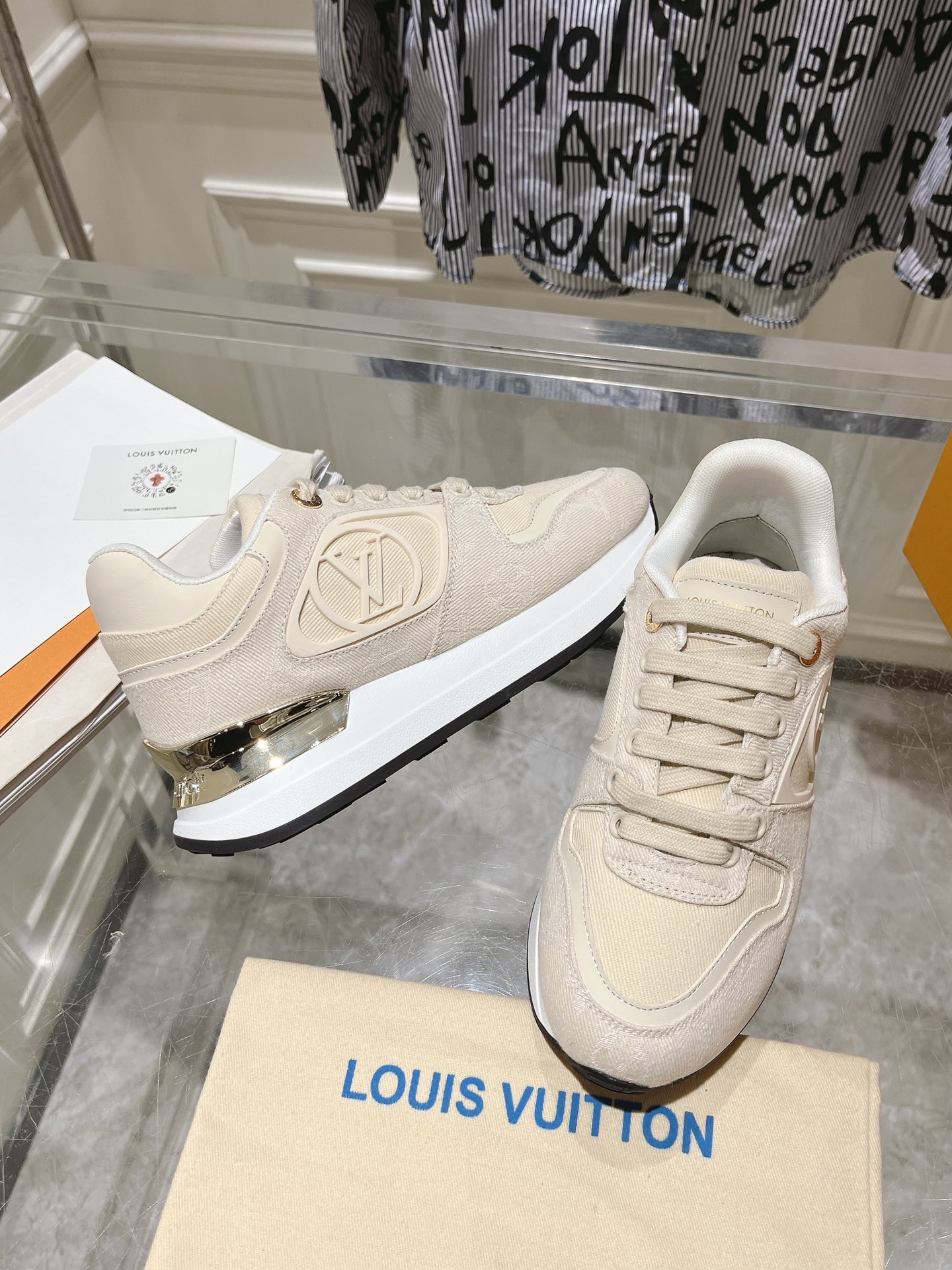 Louis Vuitton Couple Sneakers M-l-s