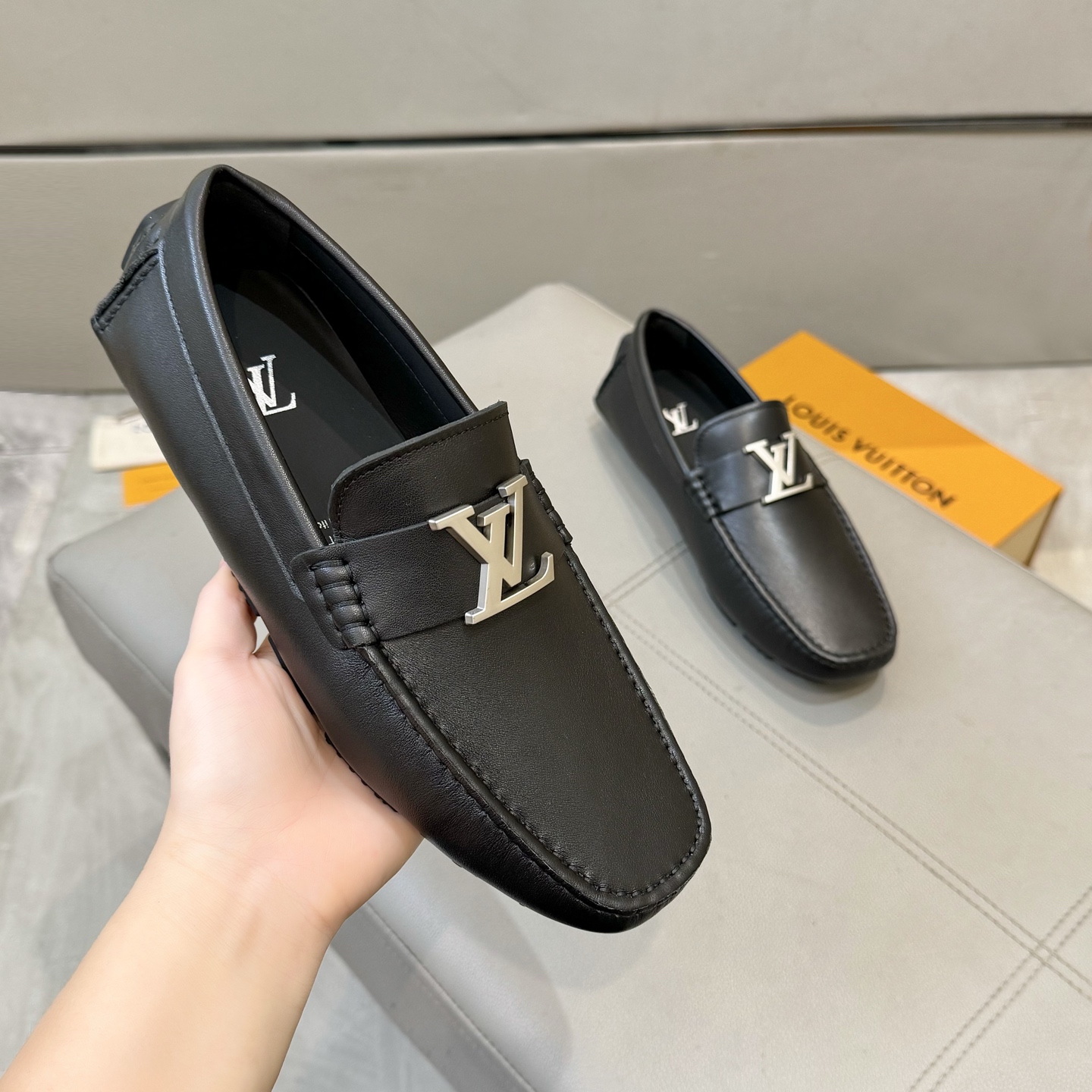 Louis Vuitton Male Loafers Cow Leather L