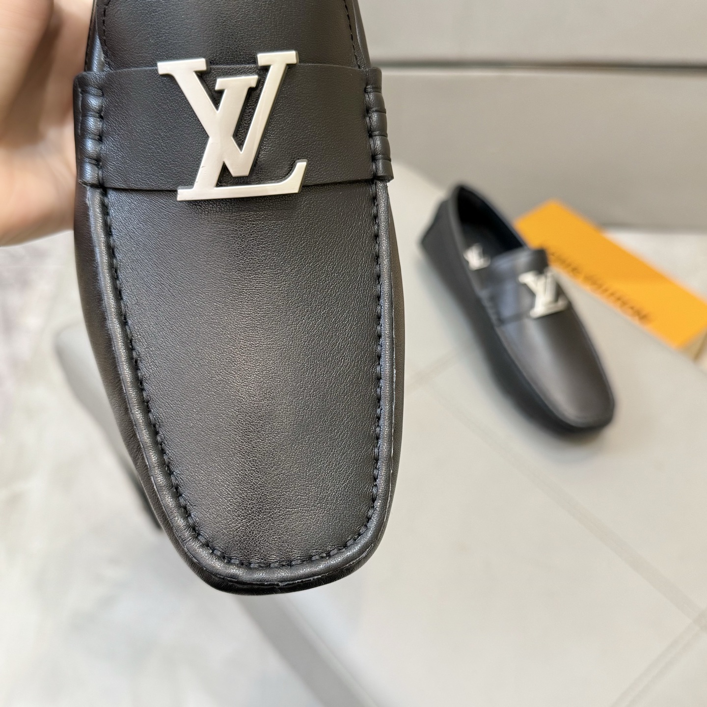 Louis Vuitton Male Loafers Cow Leather L