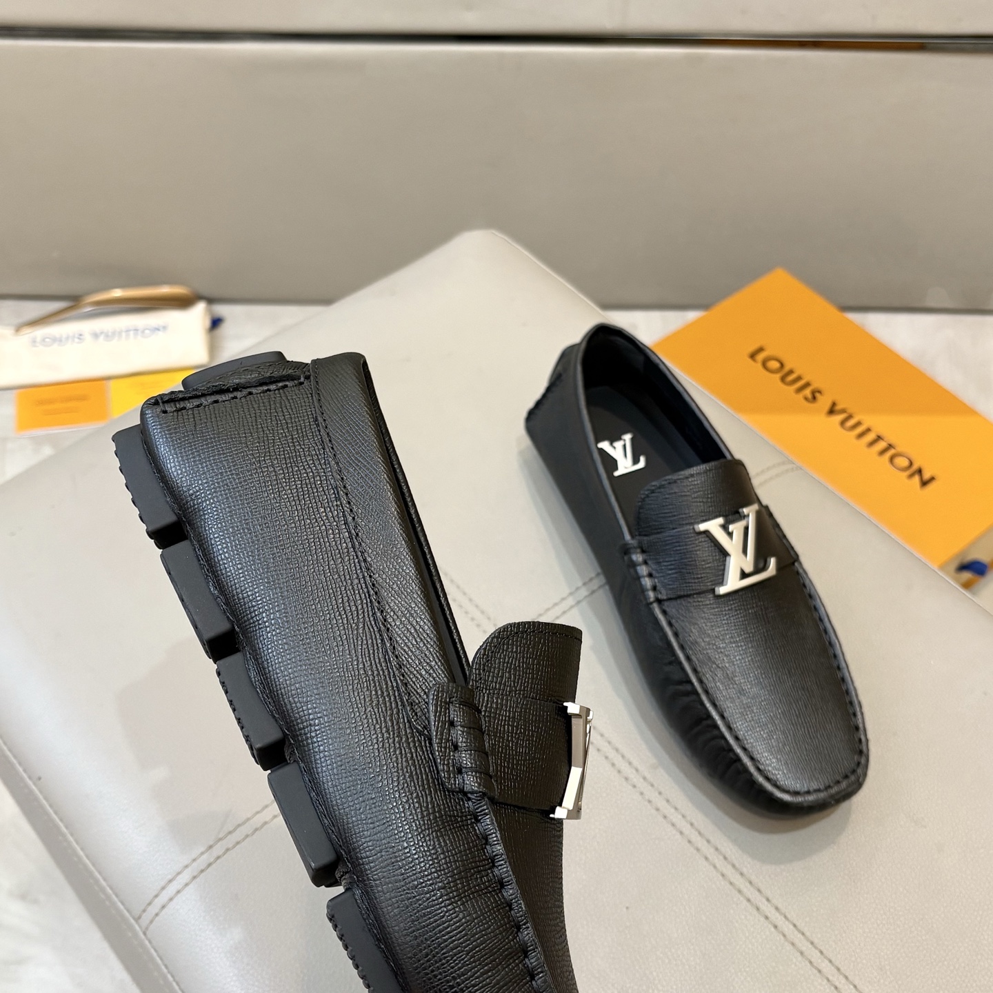 Louis Vuitton Male Loafers Cow Leather L