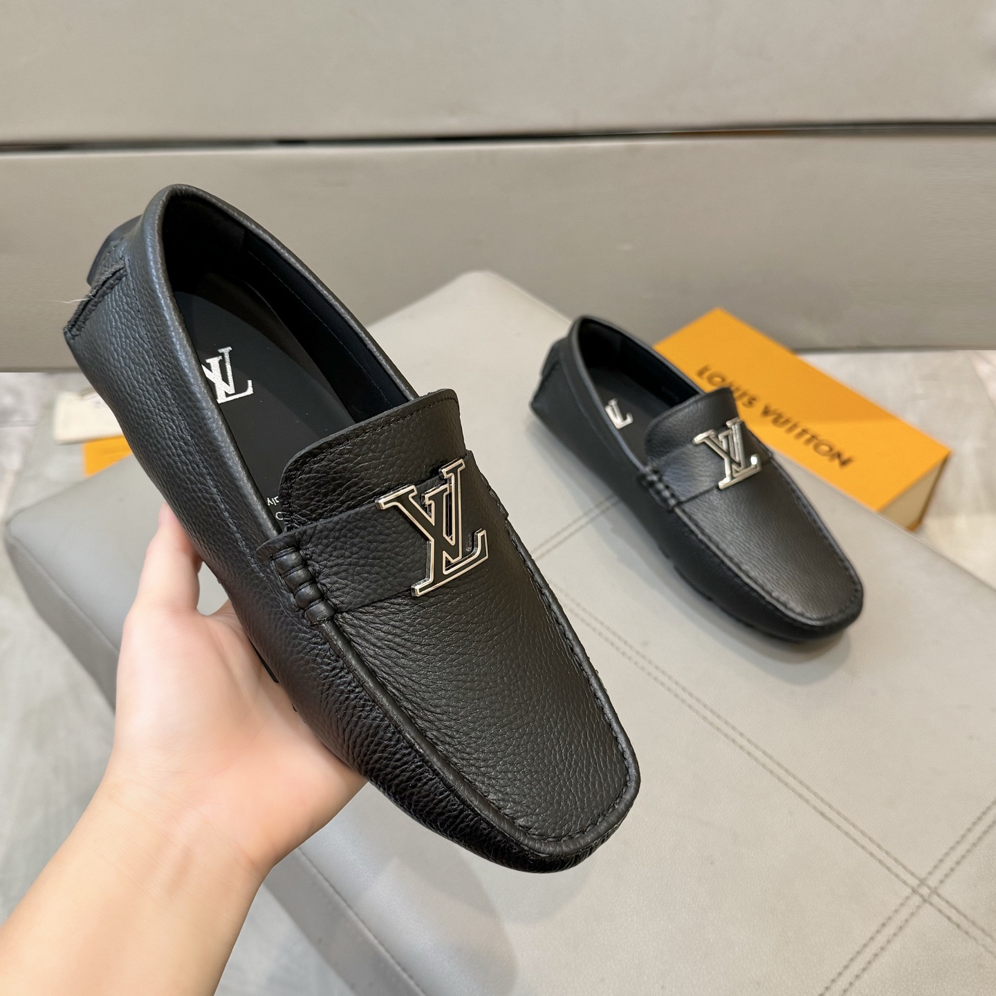 Louis Vuitton Male Loafers Cow Leather L