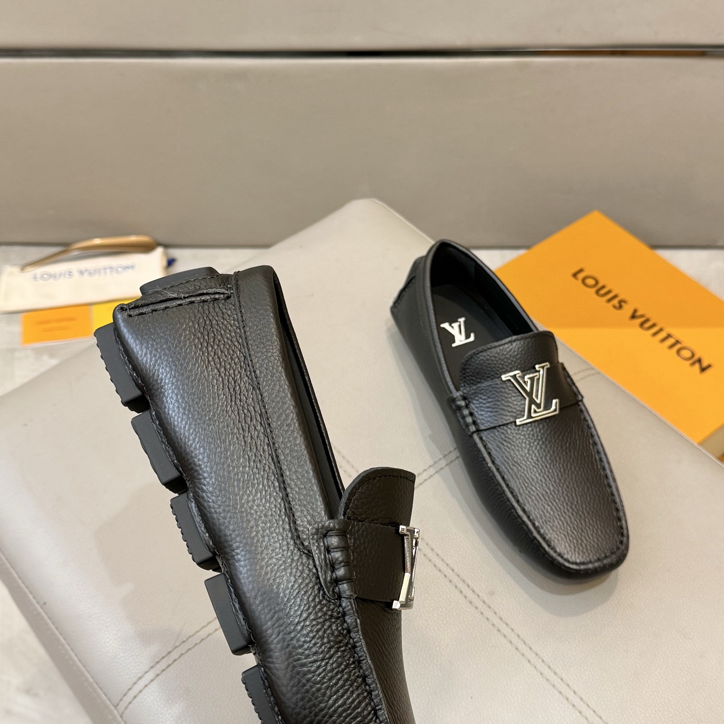 Louis Vuitton Male Loafers Cow Leather L