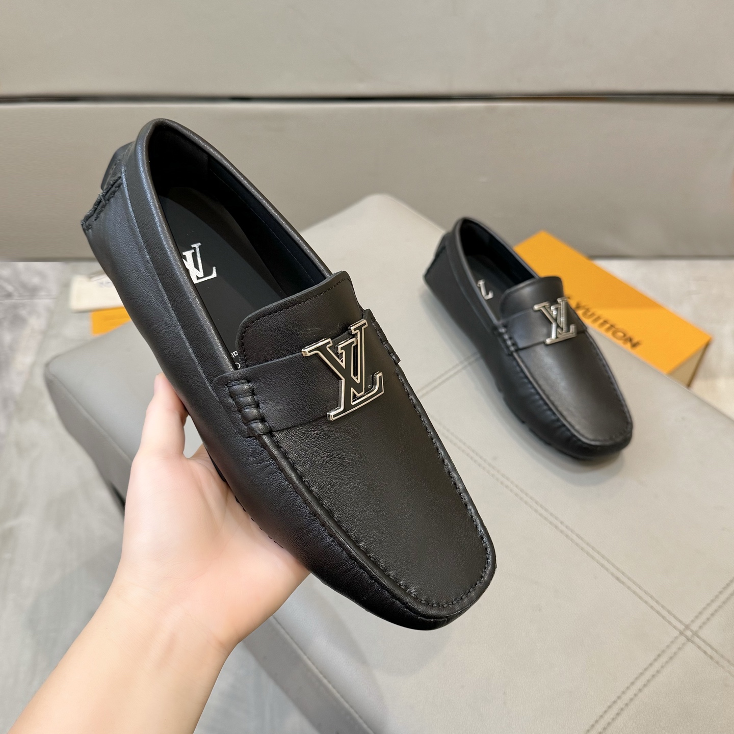 Louis Vuitton Male Loafers Cow Leather L