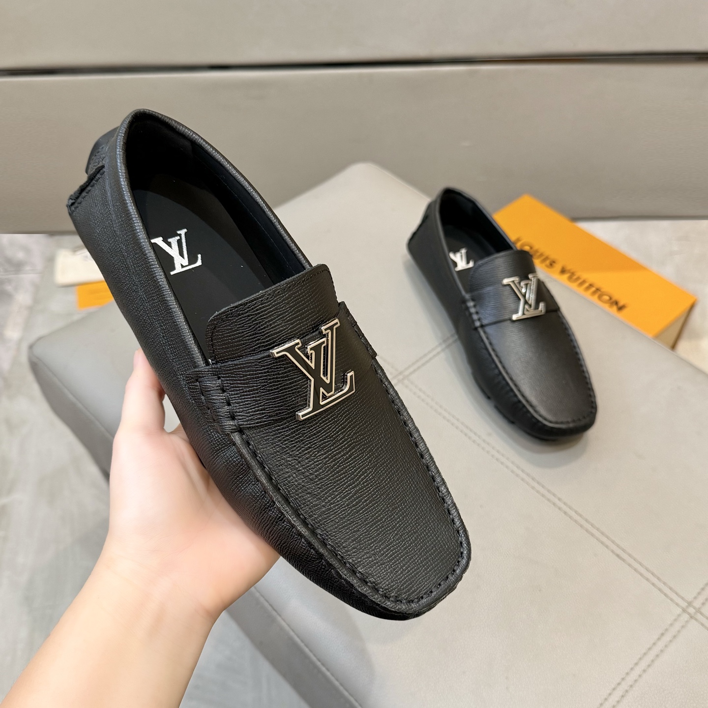 Louis Vuitton Male Loafers Cow Leather L