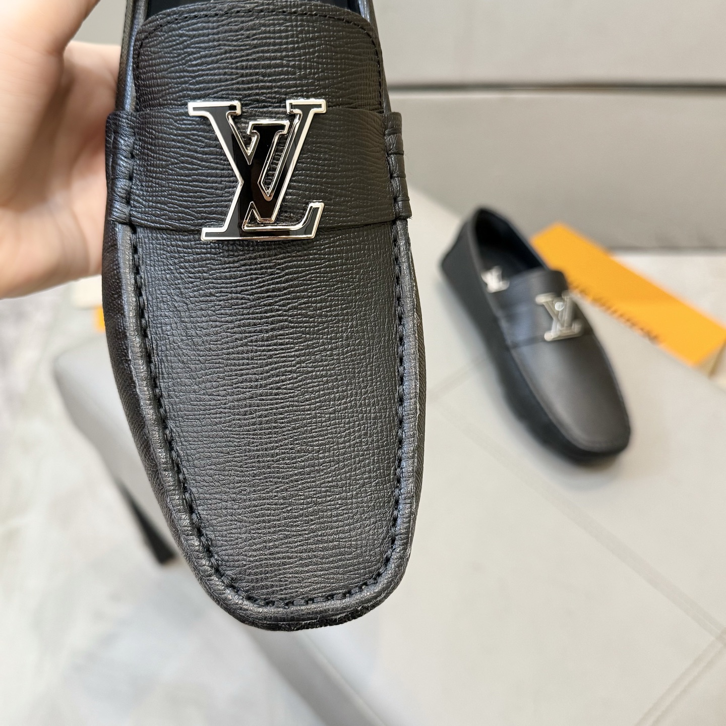Louis Vuitton Male Loafers Cow Leather L