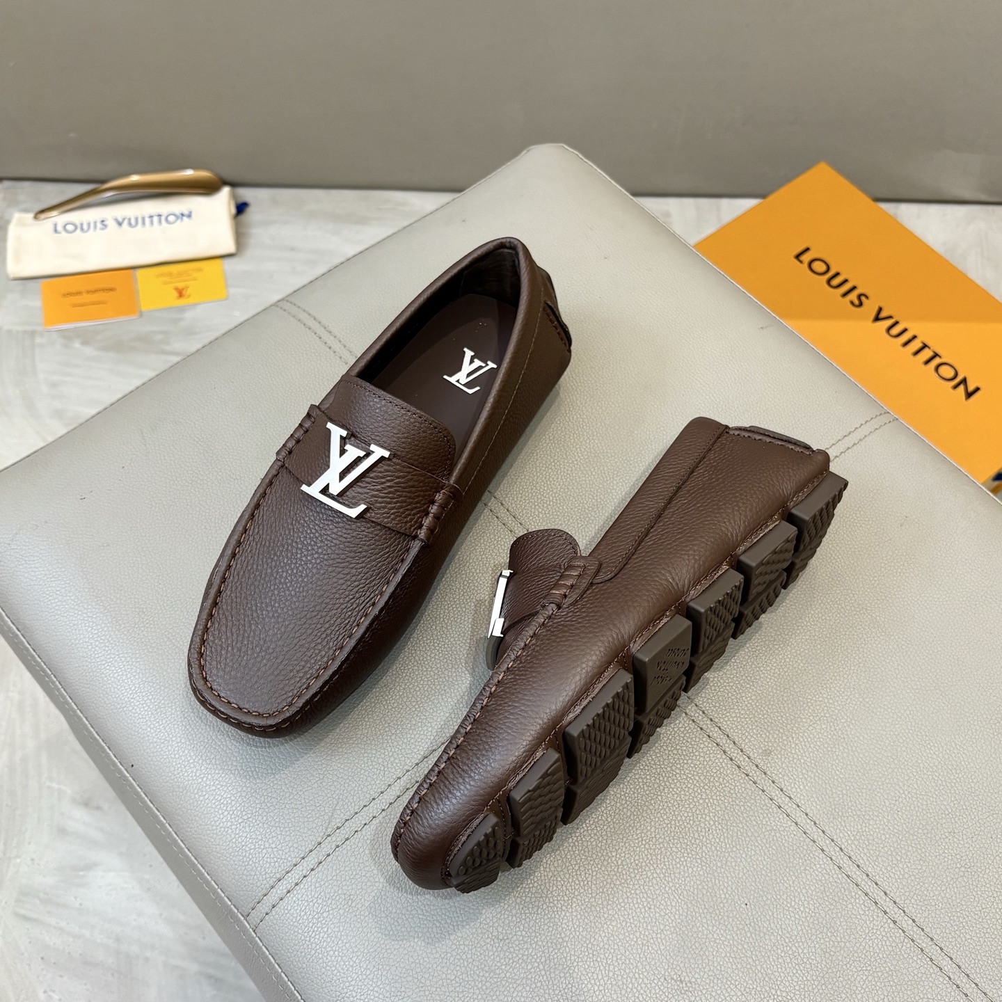 Louis Vuitton Male Loafers Cow Leather L