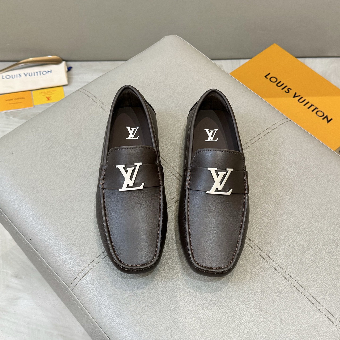 Louis Vuitton Male Loafers Cow Leather L
