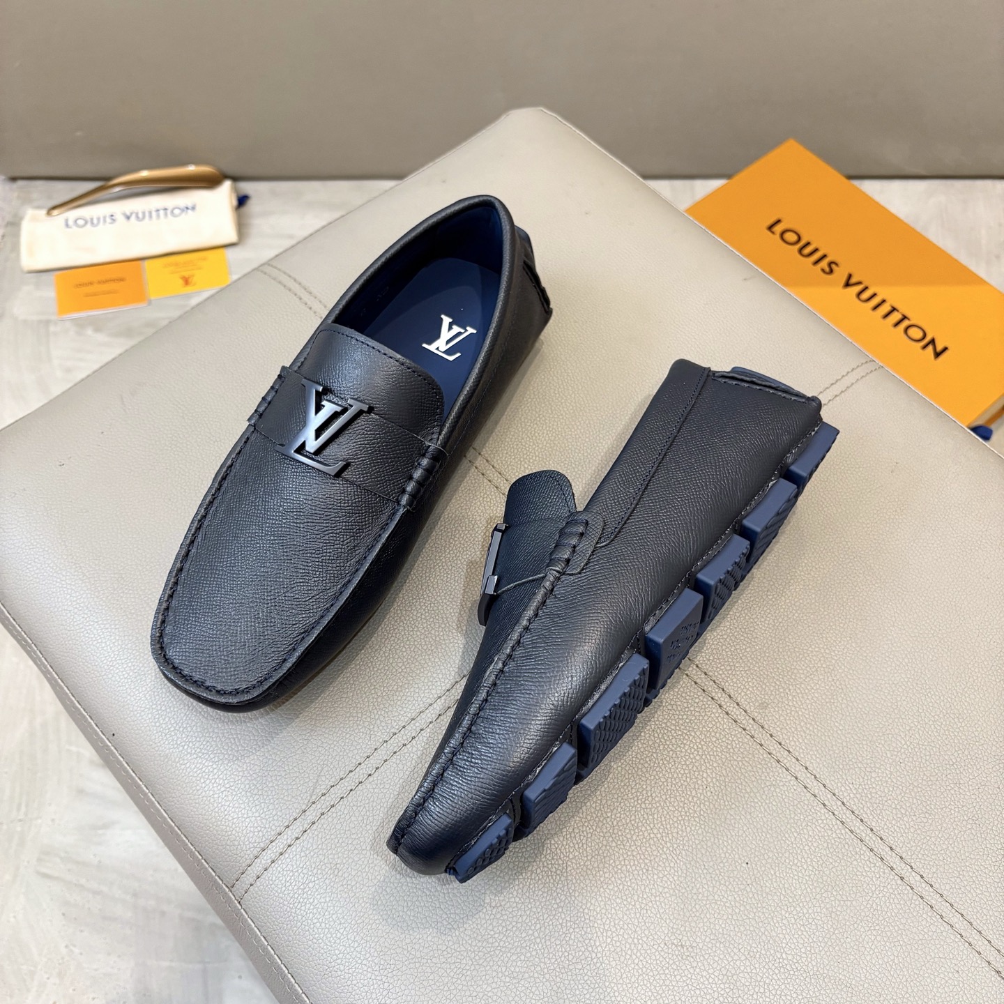 Louis Vuitton Male Loafers Cow Leather L
