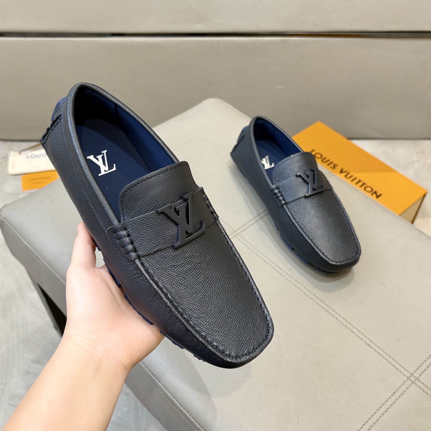 Louis Vuitton Male Loafers Cow Leather L